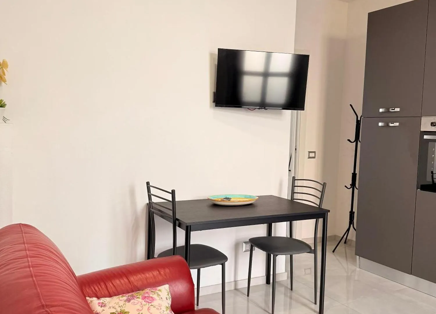 לינה וארוחת בוקר ססטו סן ג'ובני B&B Sweet Home